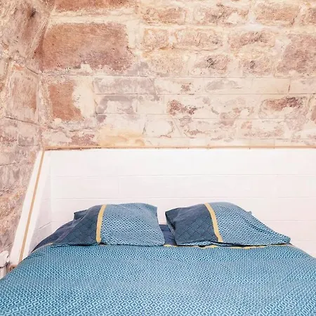 Apartment 2 Lyonnais